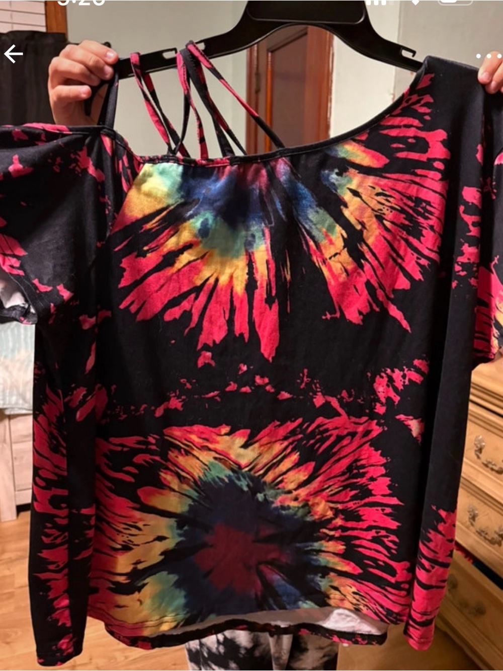 SHEIN Black Short-Sleeve Tie-Dye Off-Shoulder Top with Multicolor Burst